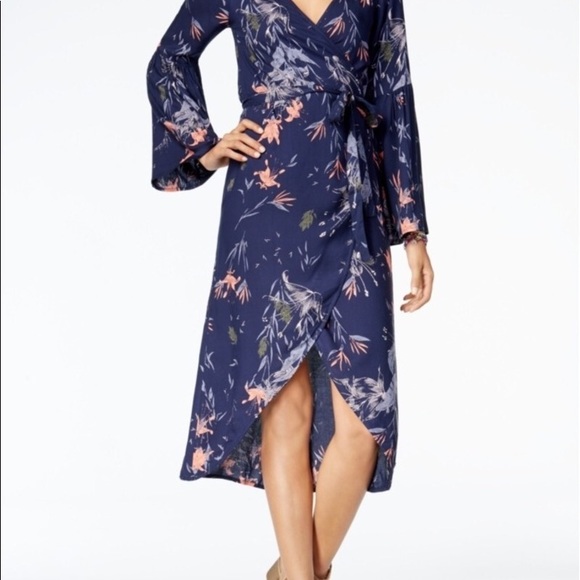 Roxy Dresses & Skirts - Roxy - Floral Print Wrap Dress